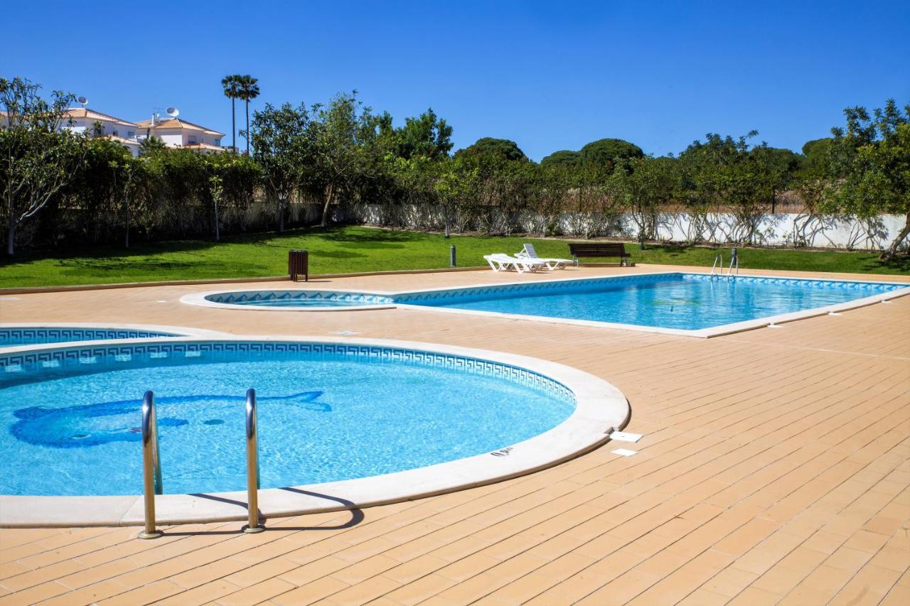 Apartamento Alfeli-Ap Olhos de Agua  Exterior foto
